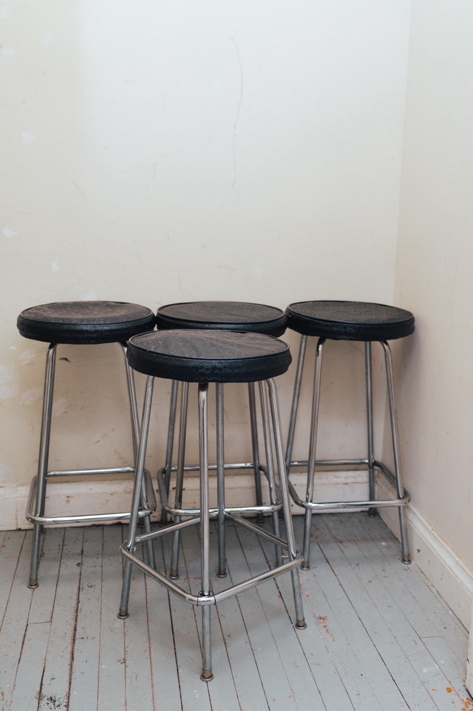 Set of 3 Midcentury Vintage Bar Stools - photo 3