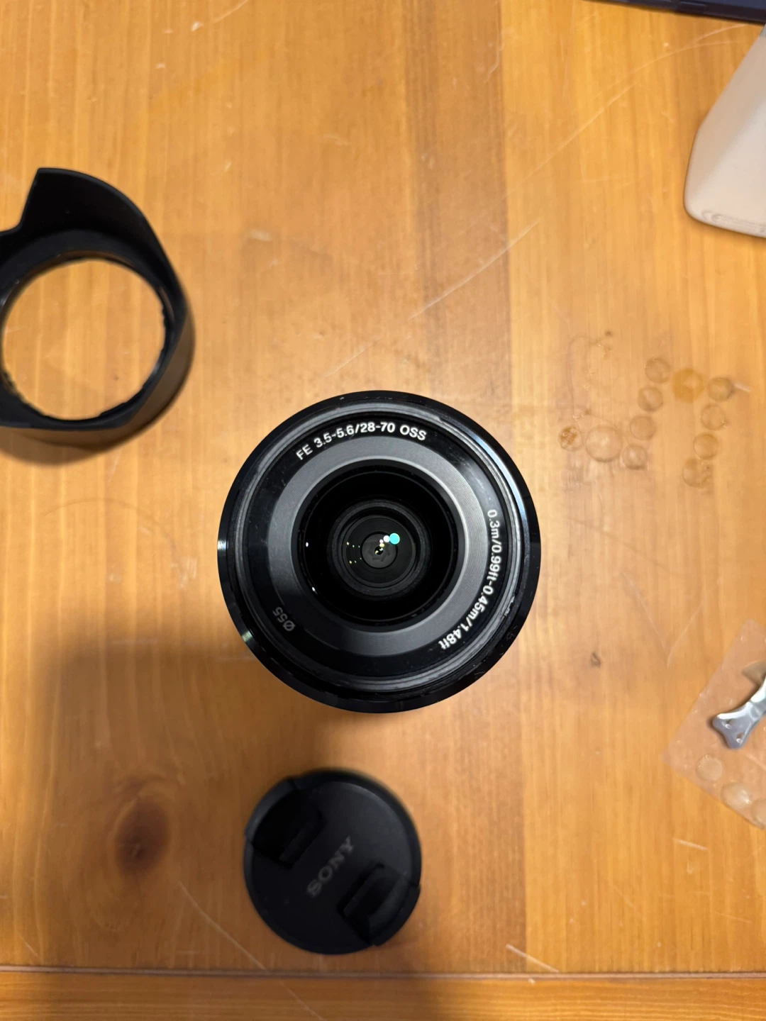 Sony FE 3.5-5.6/28-70 OSS Lens - photo 4