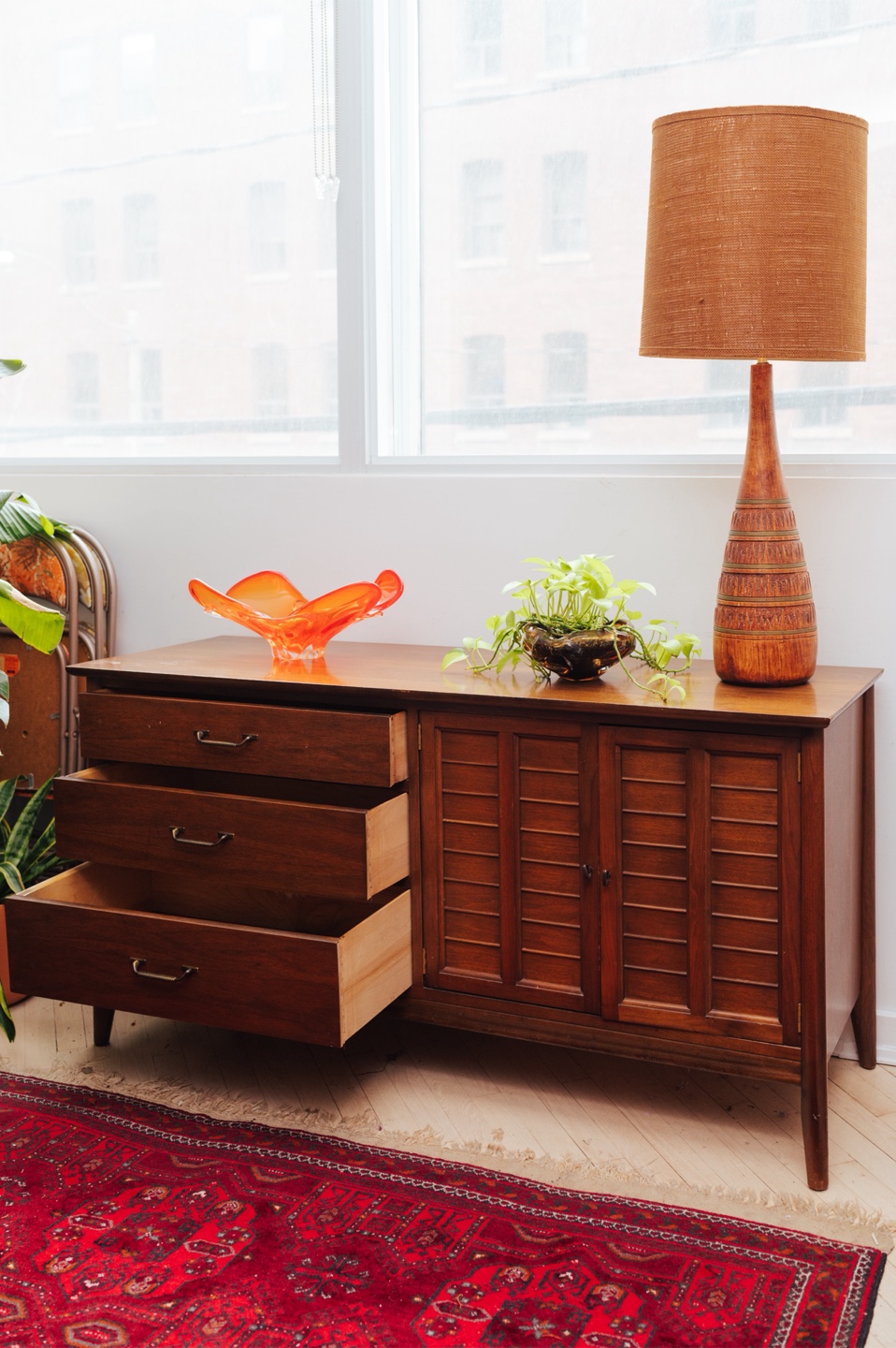 Midcentury Vintage Walnut Credenza with Louvered Doors by Krug - photo 3