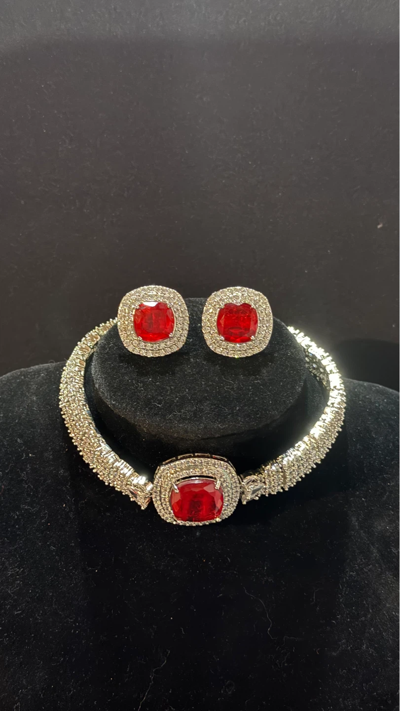 Red doublet silver choker set - photo 2