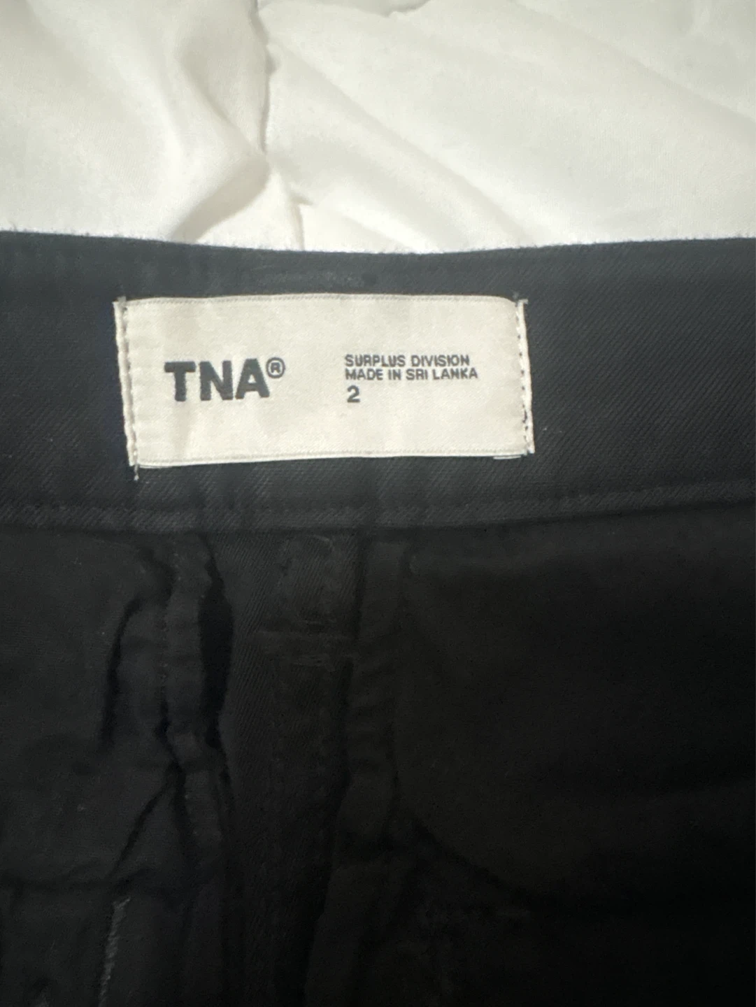 ARITZIA TNA Black Cargo Skirt Size 2 - photo 3