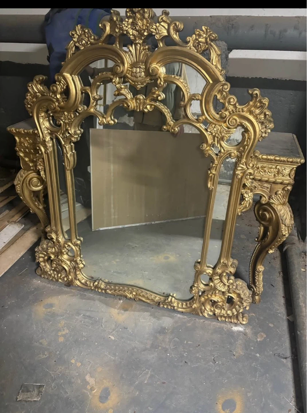 Ornate Gold Gilt Rococo Mirror