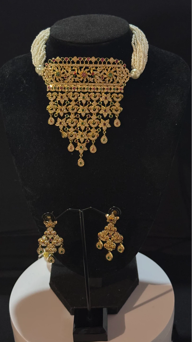 Gold plated Choker Necklace and Earring Set with White Pearls