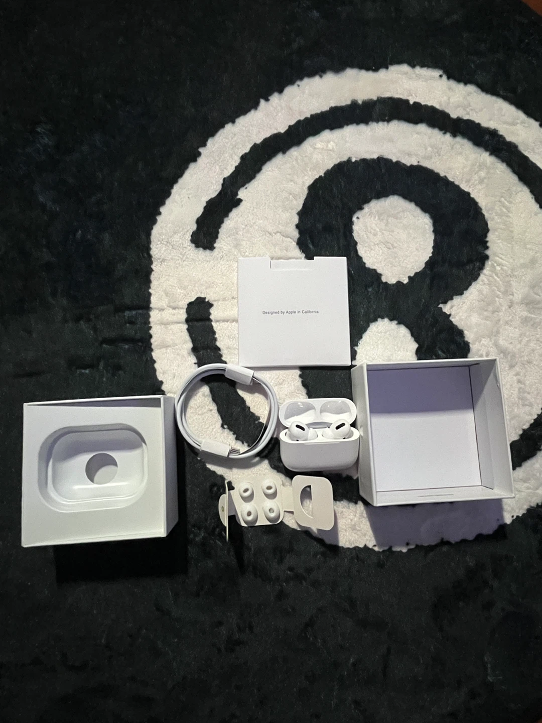 Apple AirPods Pro 1:1rep (2nd Generation) with Charging Case - photo 2