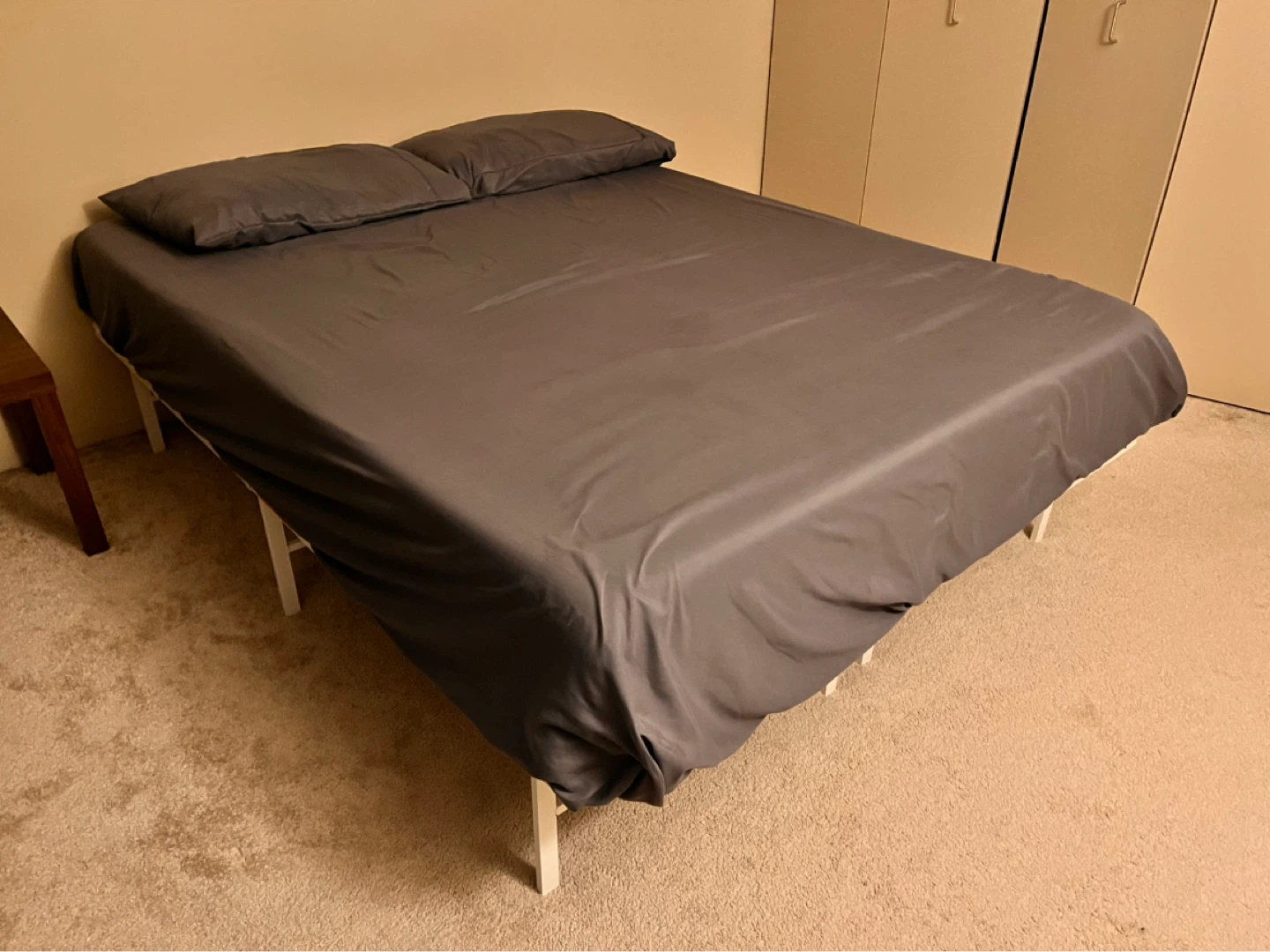 Queen Size Metal Bed Frame with Mattress - photo 4