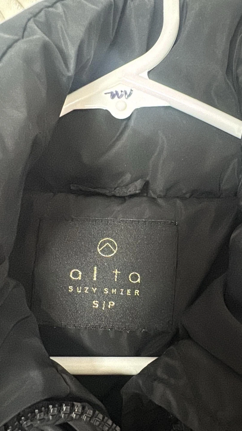 ALTA SUZY SHIER Black Puffer Coat - Size S/P