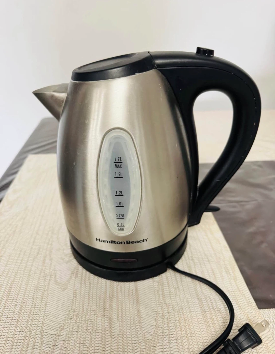 Hamilton Beach 1.7 Liter Stainless Steel Electric Kettle - photo 3
