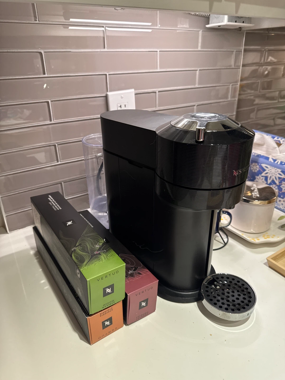 Nespresso Vertuo - moving sale