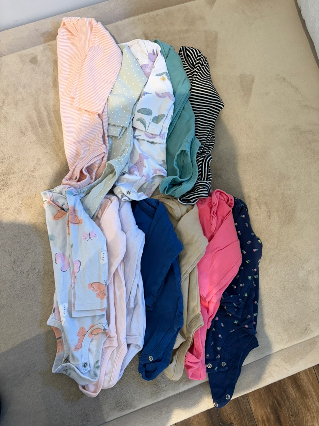 HUGE lot of 12 months baby girl clothing - photo 5