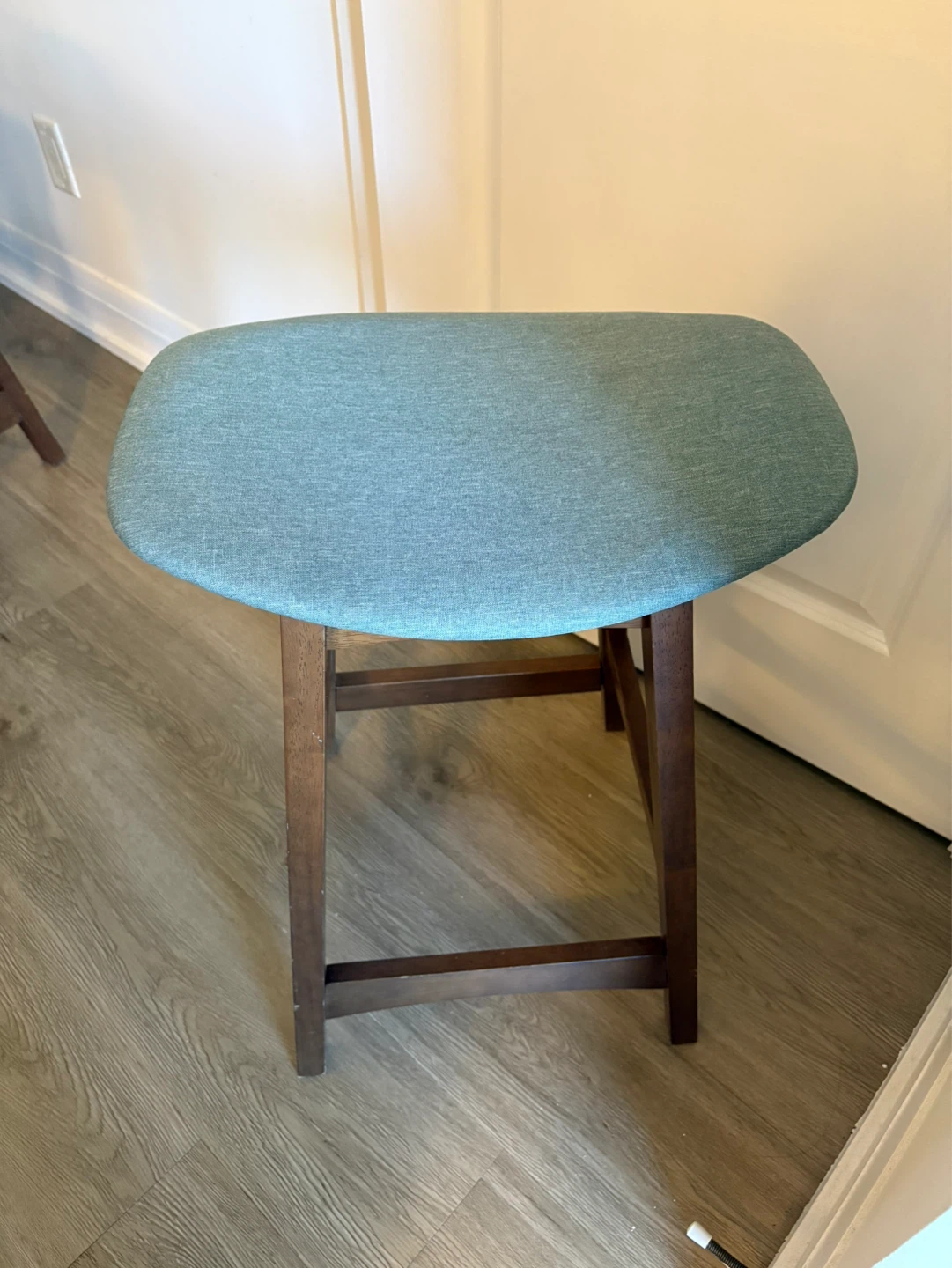 Set of 4 Bar Stools