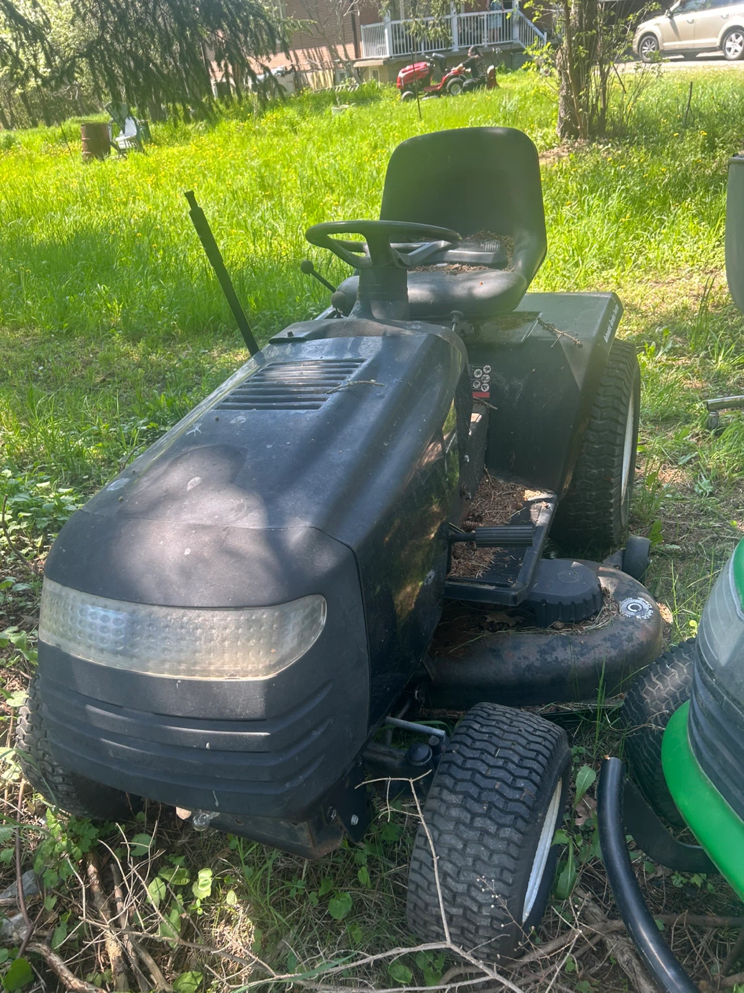Poulan Automatic Lawn Garden Tractor - photo 2
