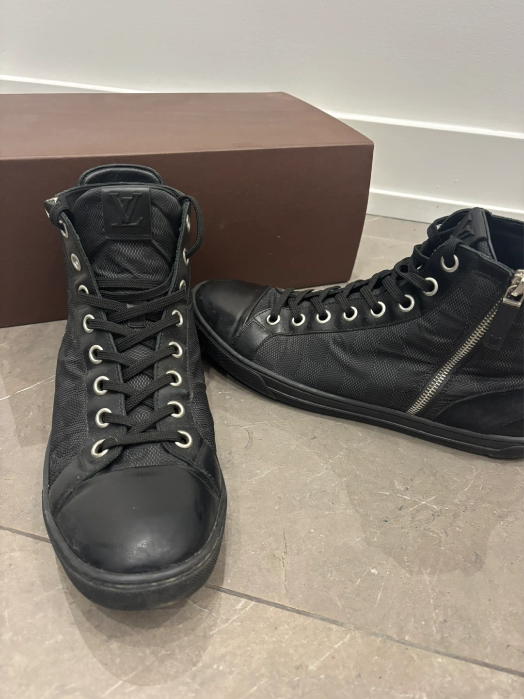 Louis Vuitton High-Top Sneakers size 9 - photo 4