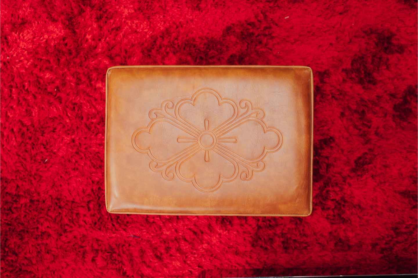 70s Embossed Vinyl Ottoman Storage Box / Record Storage - photo 2