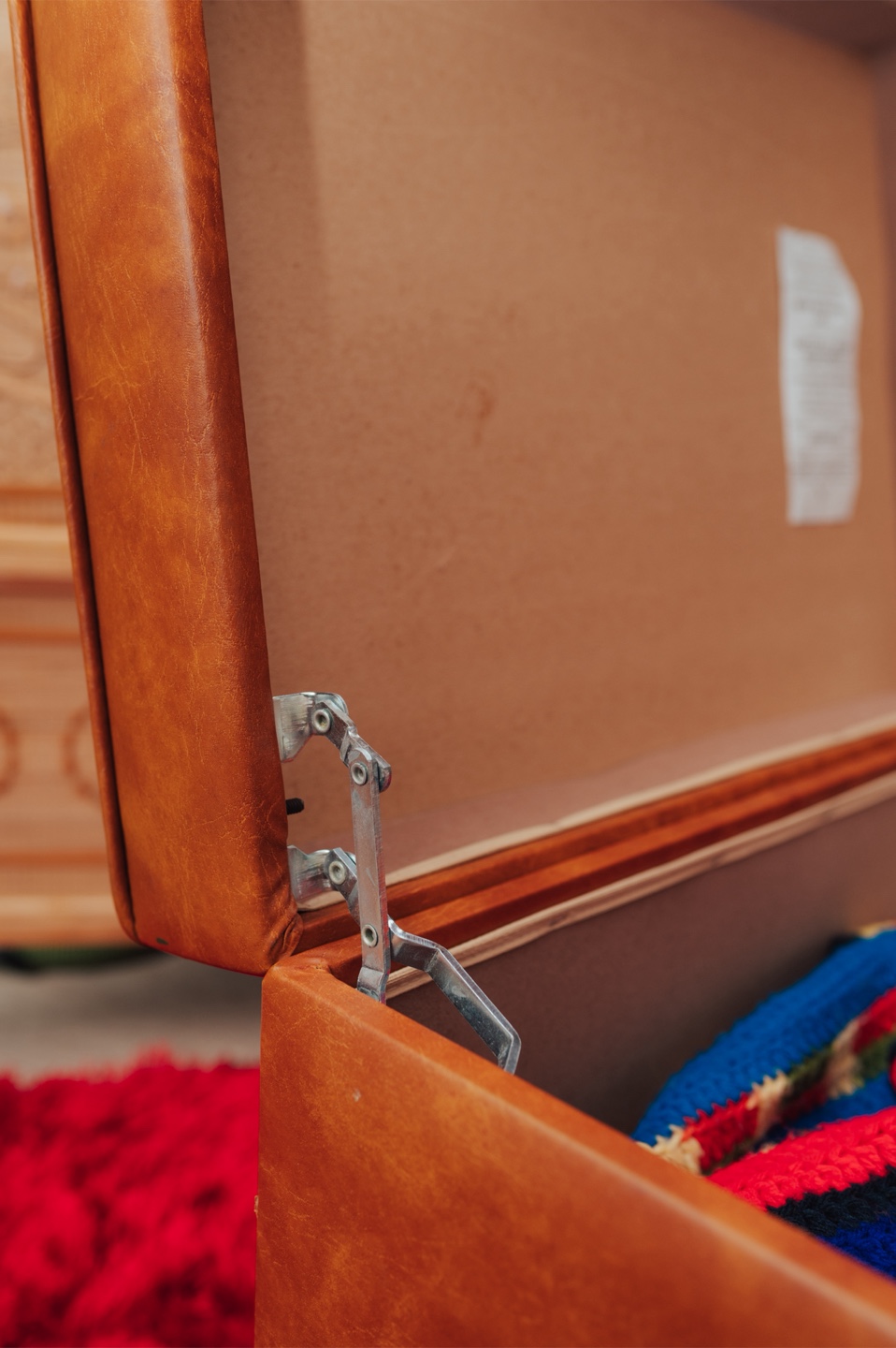 70s Embossed Vinyl Ottoman Storage Box / Record Storage - photo 4