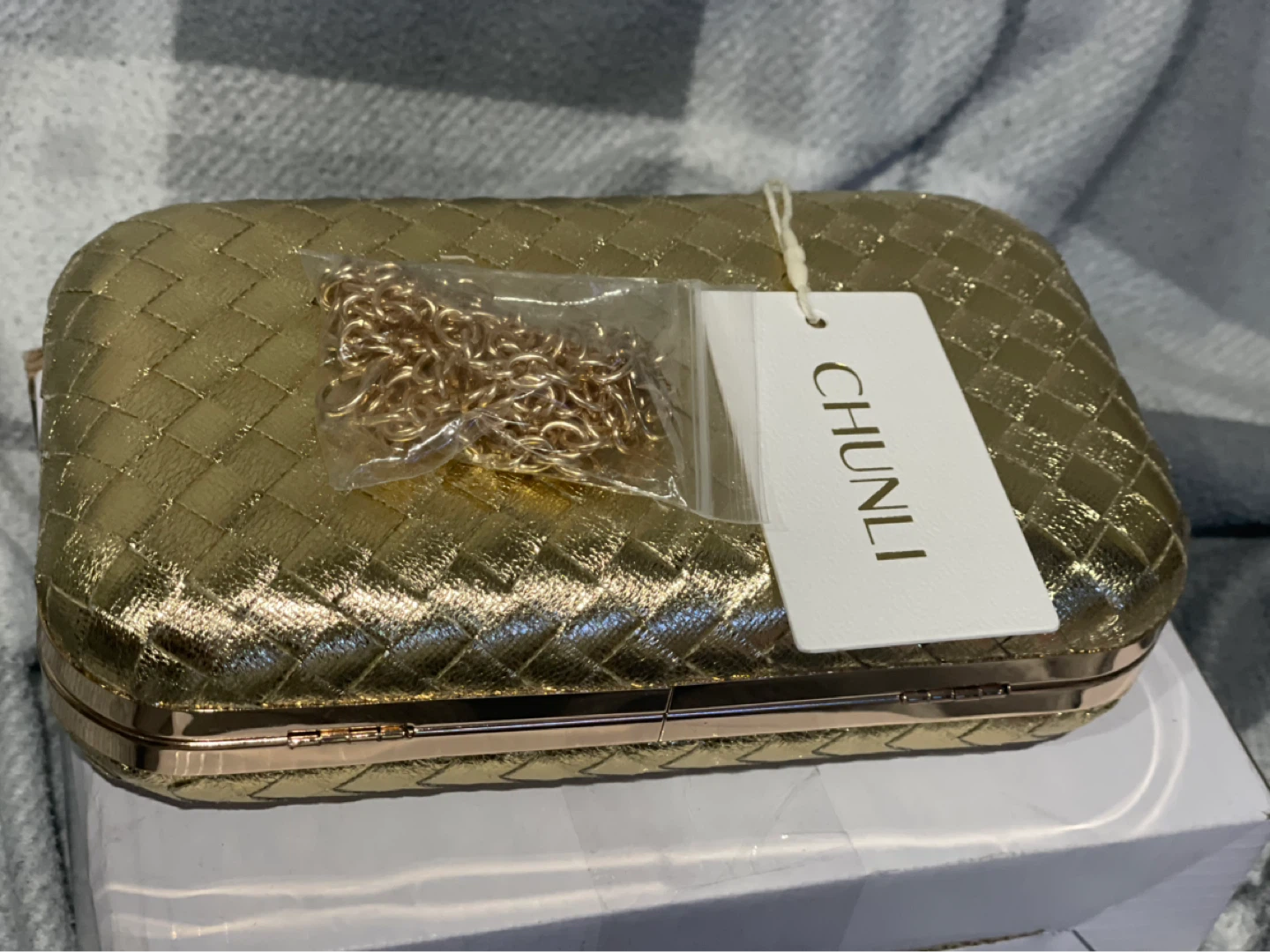 BRAND NEW Gold Woven Clutch Evening Bag with Chain - photo 3