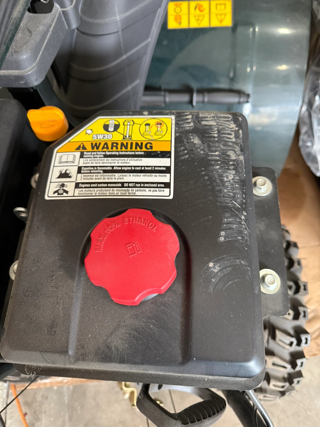 Yard Machines Snow Thrower - photo 4