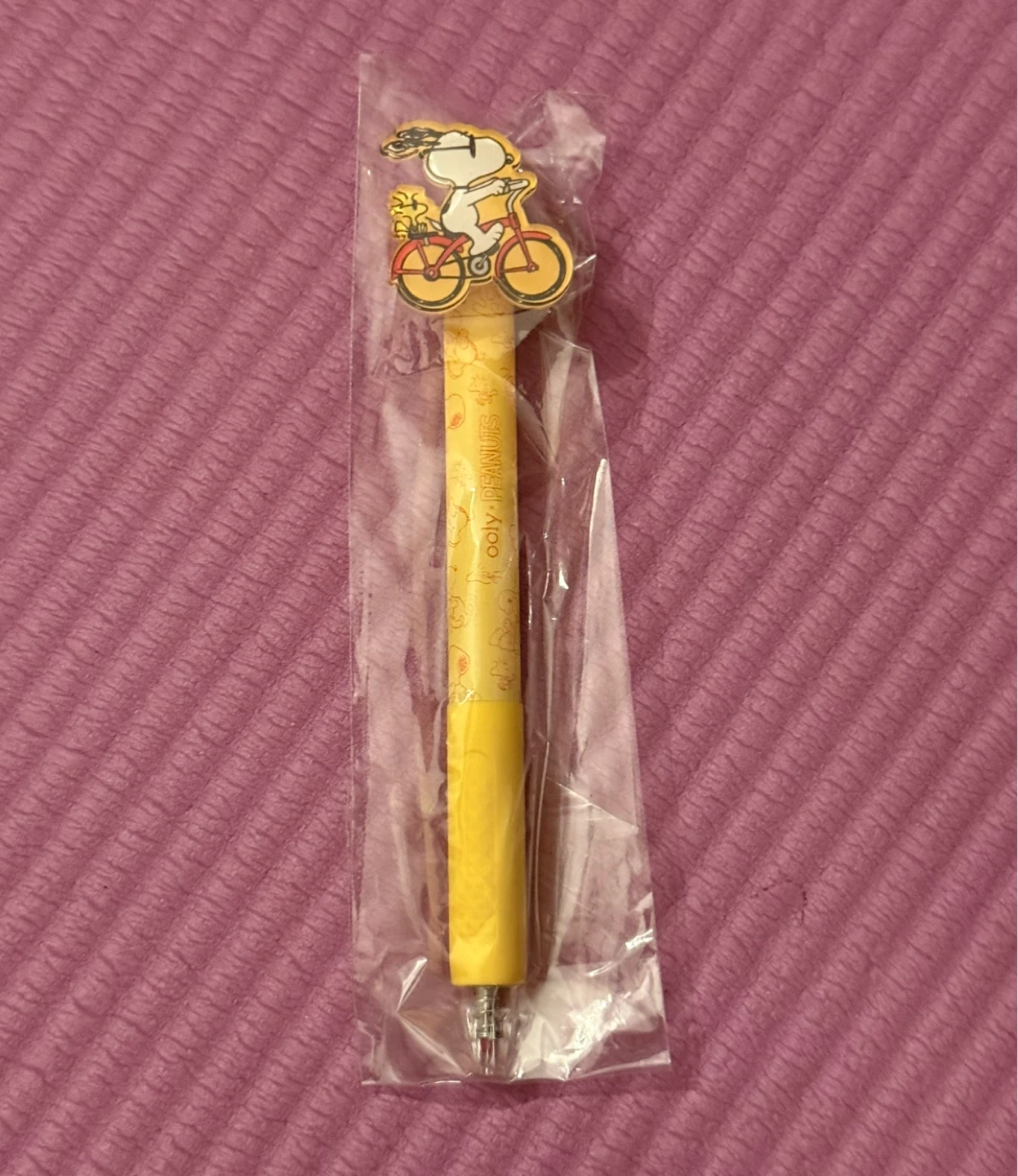 NEW✨Ooly Peanuts Snoopy & Woodstock Yellow Pen