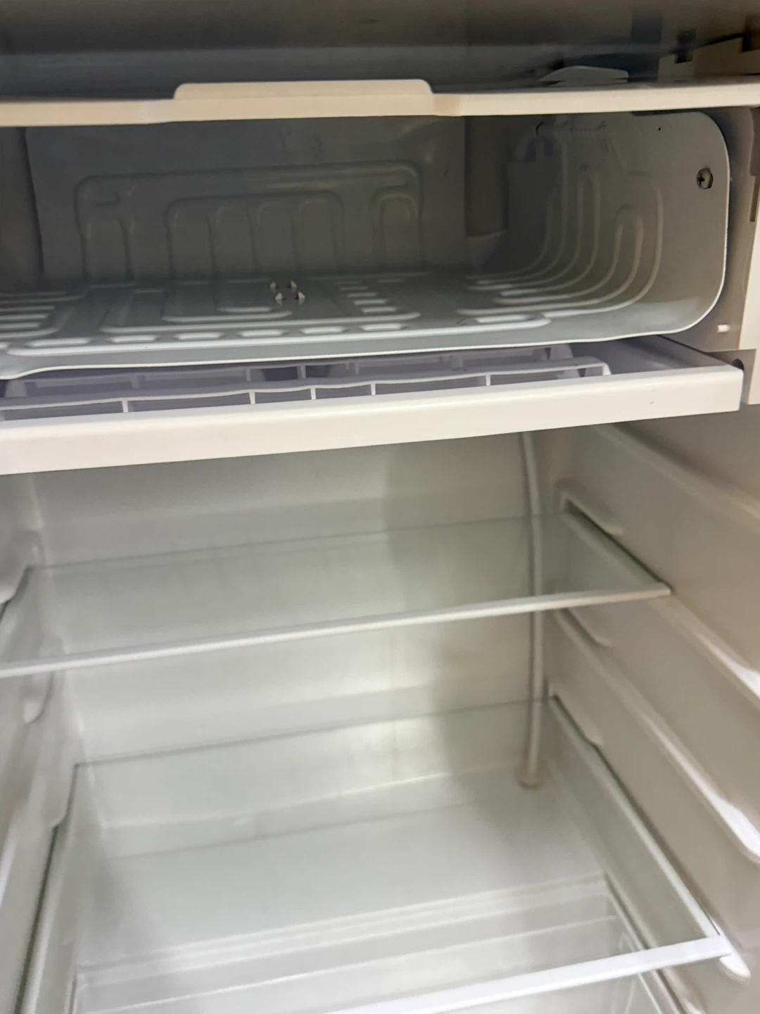 Upstreman Compact Mini Refrigerator - photo 5