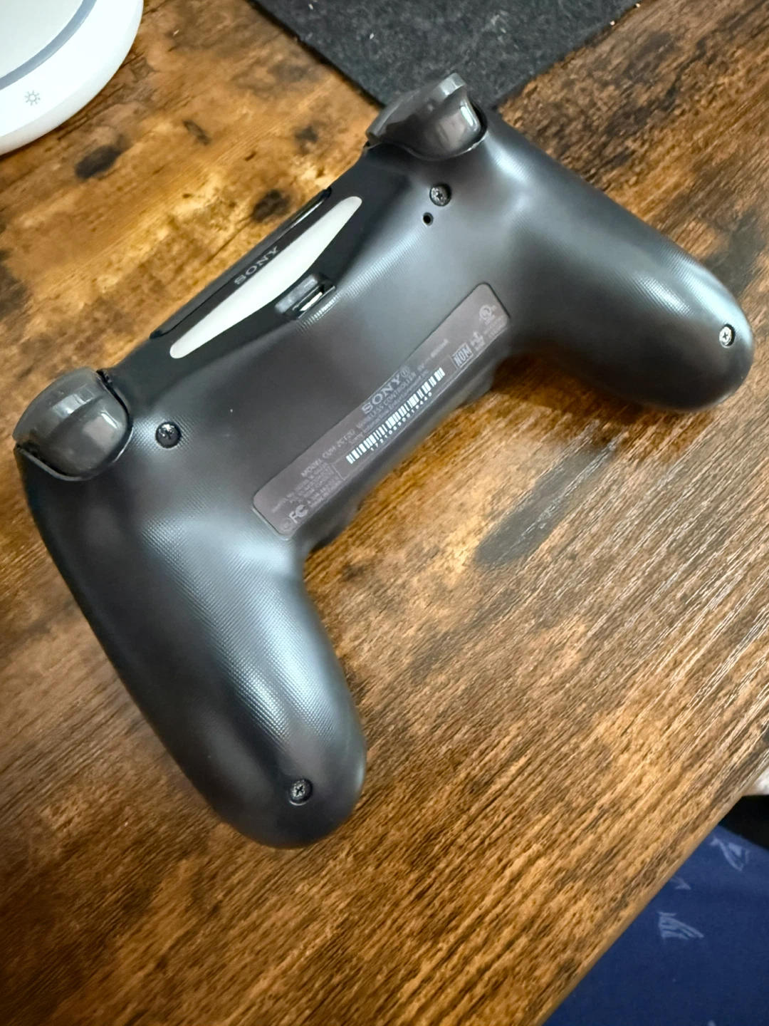 PS4 DualShock 4 Controllers - photo 2