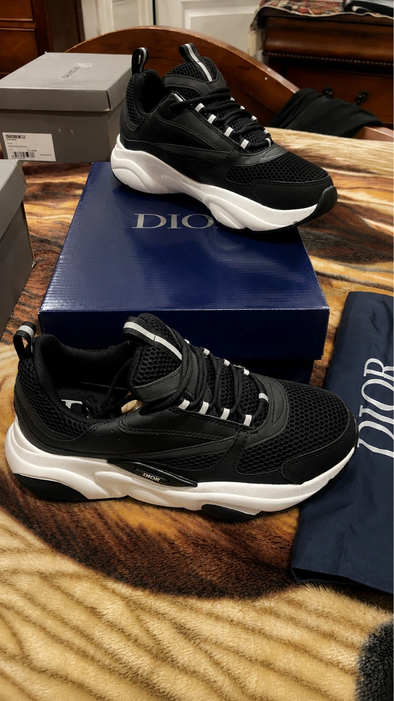 Dior B22 Sneakers Black White Men's Size unisex - photo 4