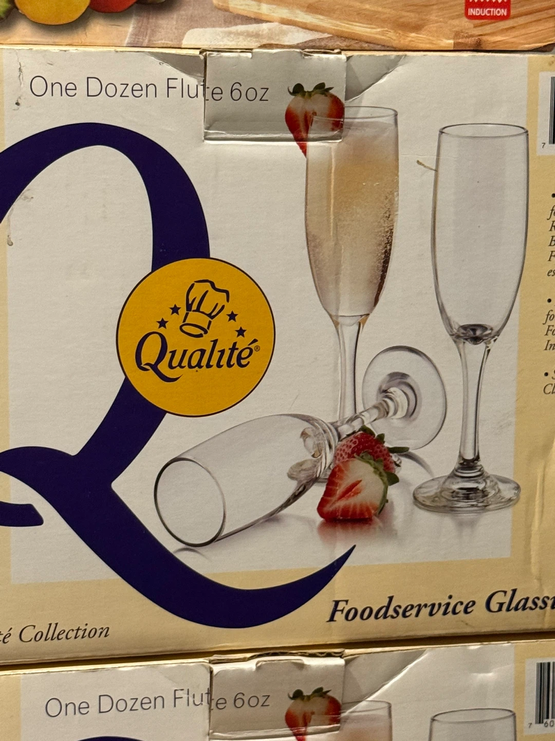 Qualité Foodservice Flute Glasses - One Dozen 6oz