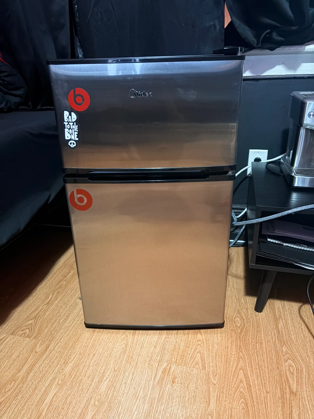 Midea Mini Fridge - photo 3