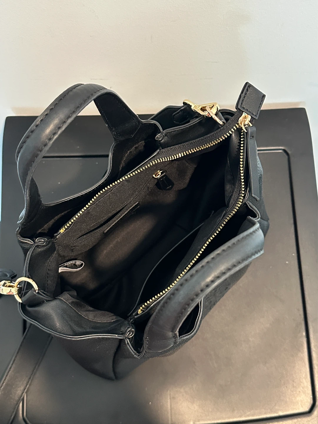 Nine West Black Leather Satchel Handbag with Shoulder Strap - photo 2