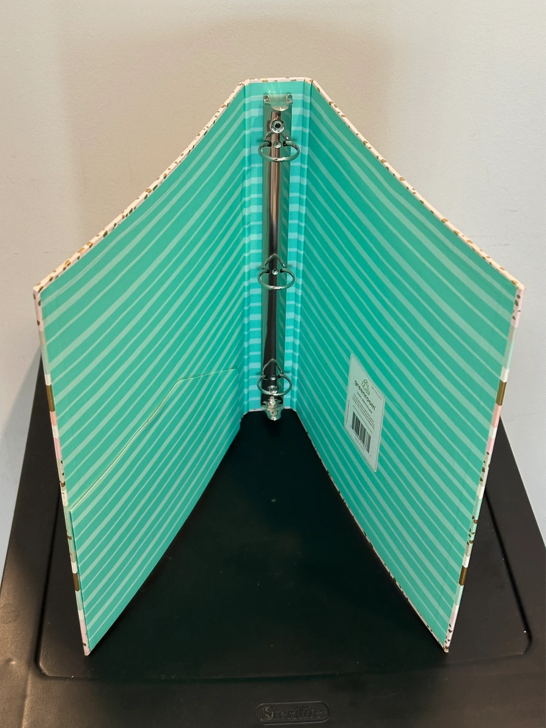 Greenroom 1-Inch Binder - photo 2