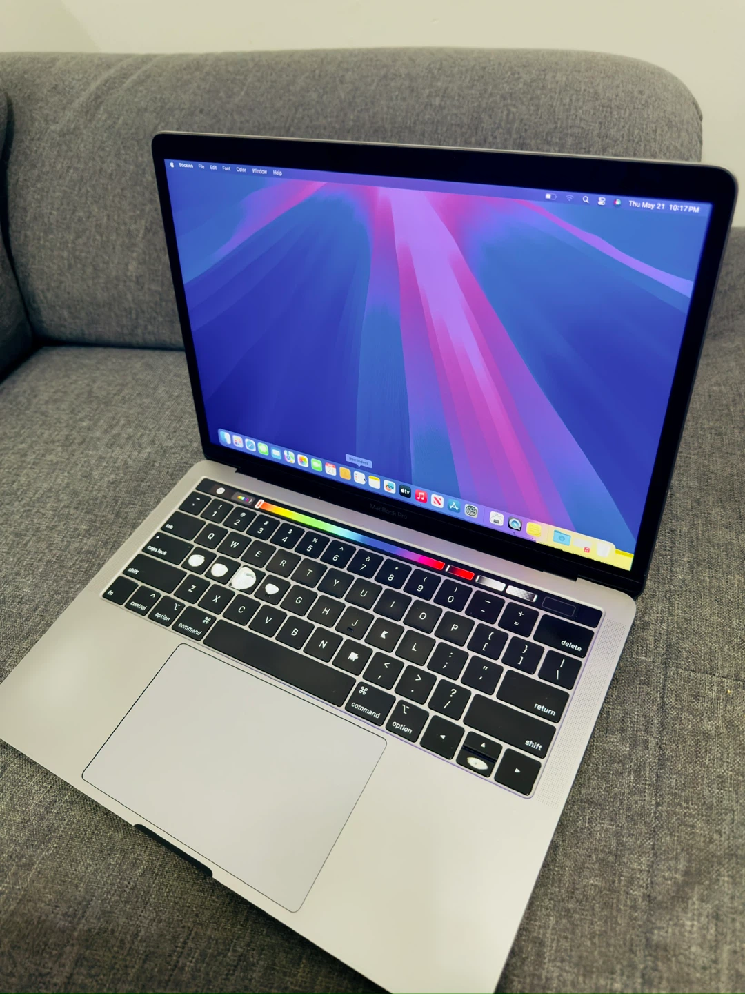 2019 MacBook Pro Touchbar 16GB/256gb