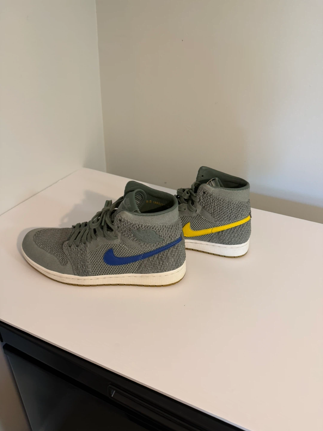 Jordan 1 Flyknit Men's Shoes Size 9.5 - photo 4