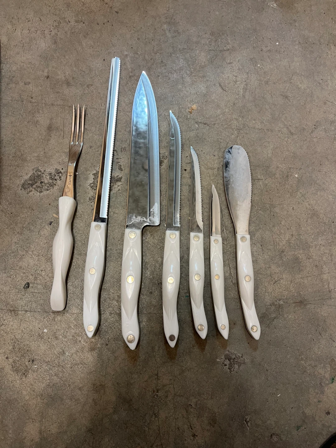 White Handle Kitchen Knife Set with Block