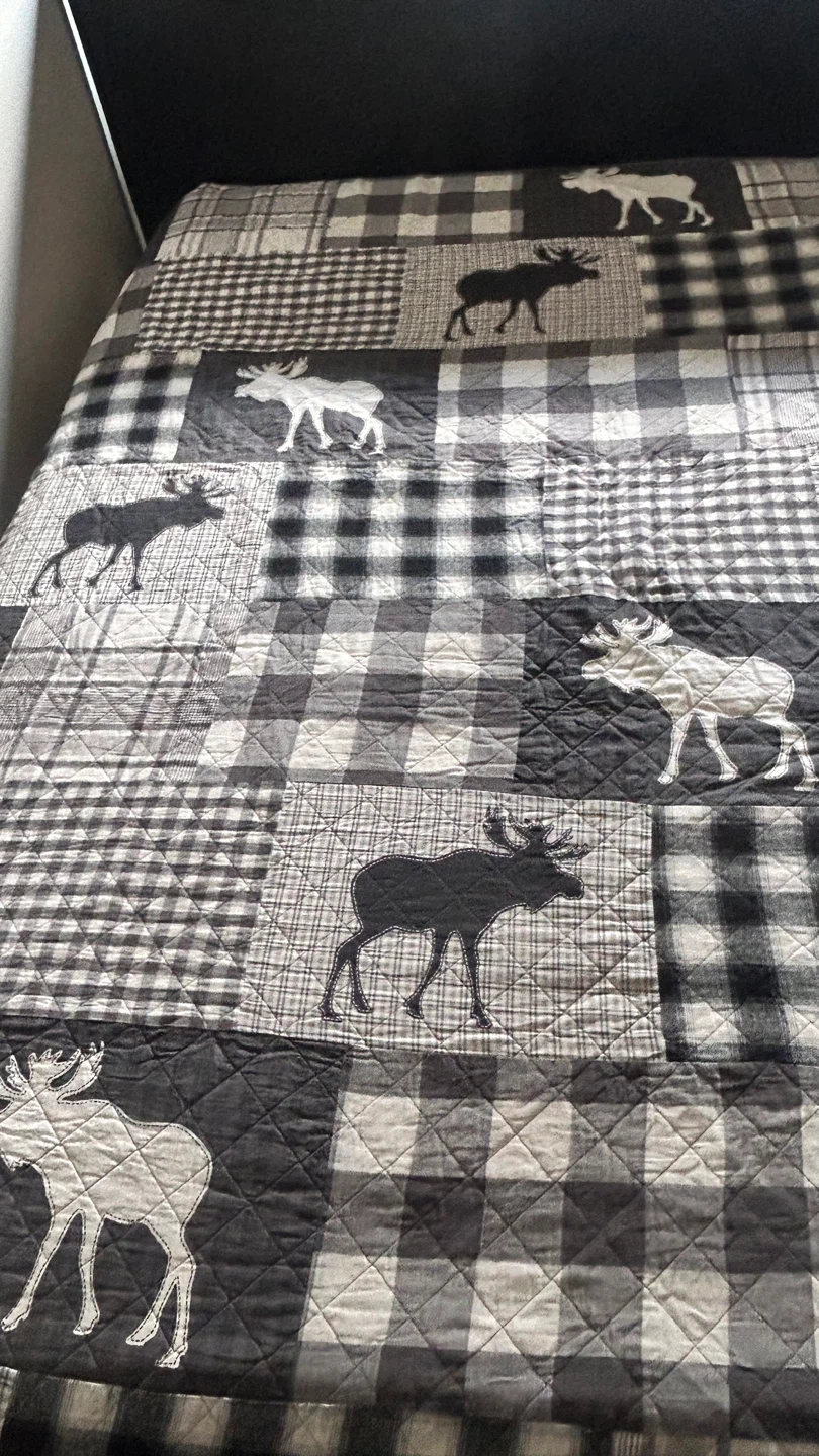 Canadiana Quilted Moose Patchwork Bedspread Set - photo 2