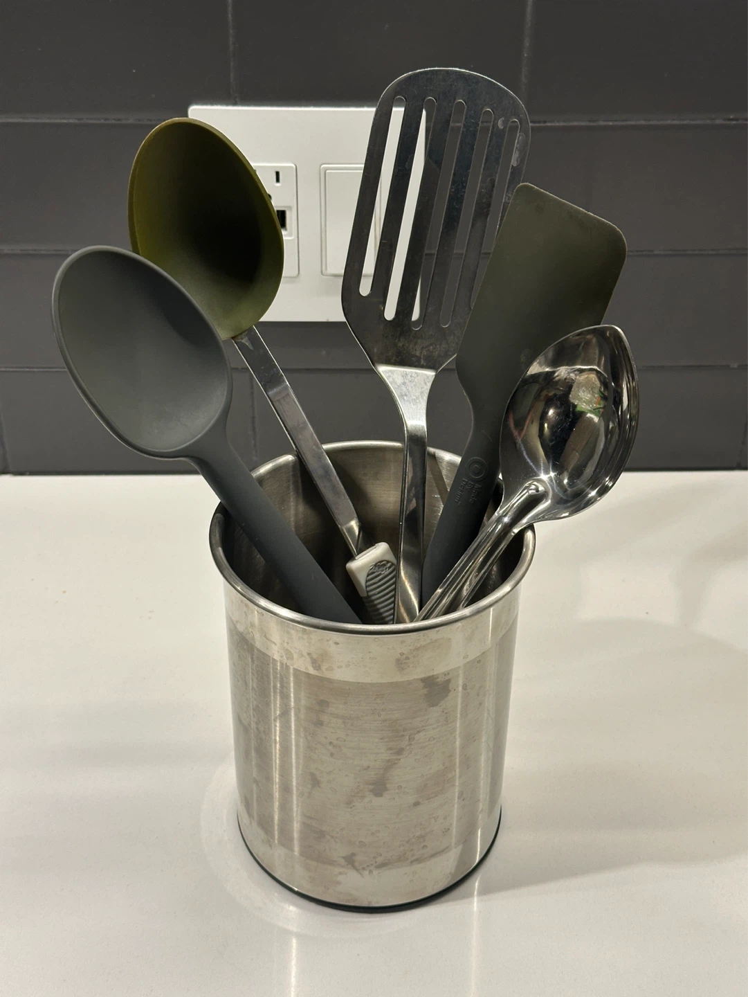Swivelling Kitchen Utensil Stainless Steel Holder