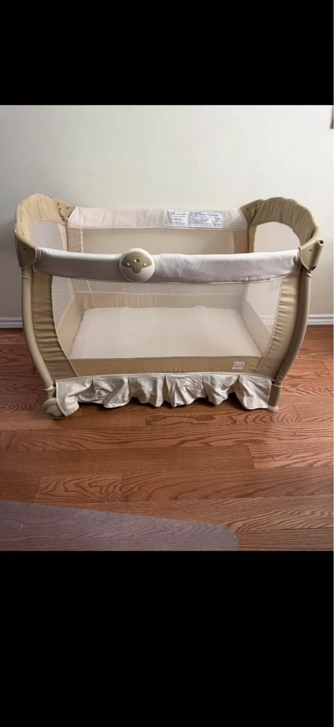 Play/Sleep Playpen-Crib with Music - photo 2