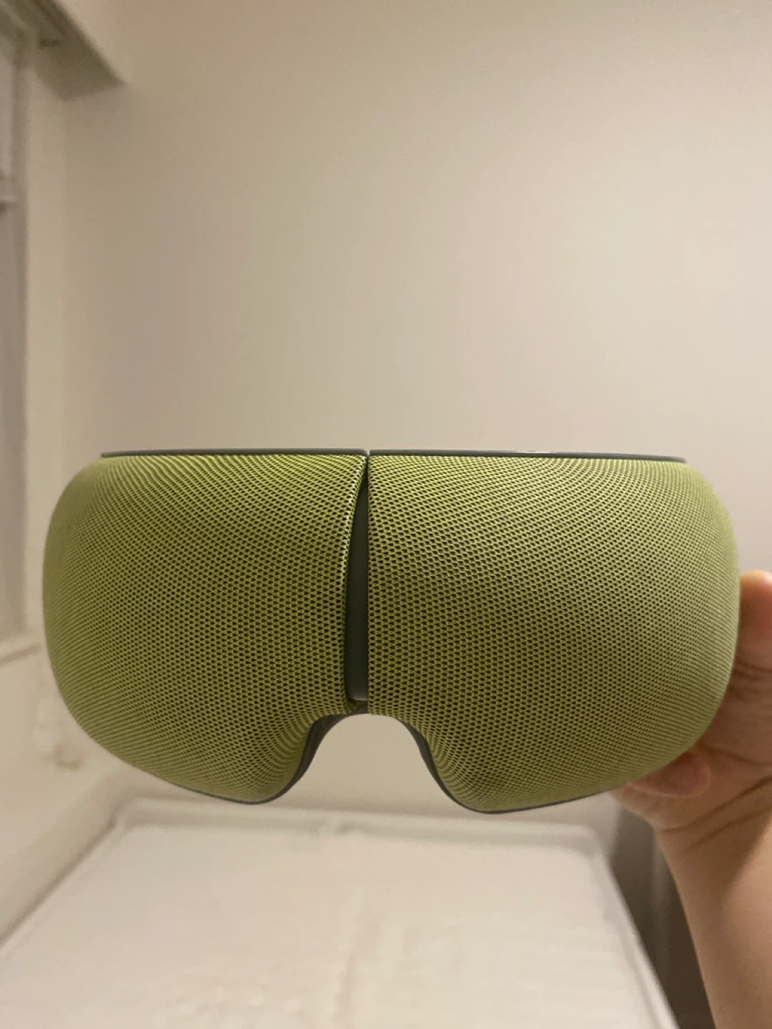 Amway eye massage