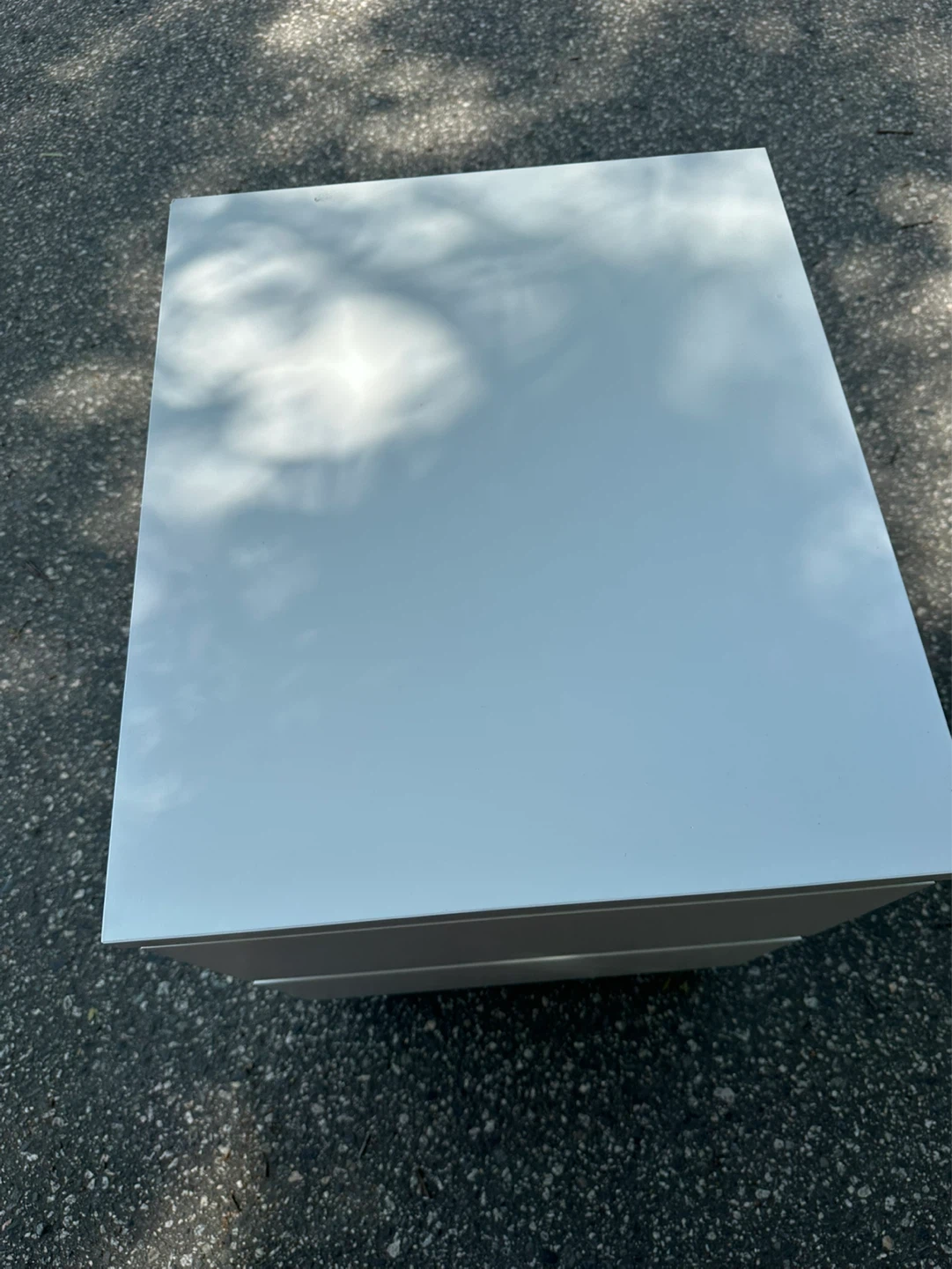 Ikea like new malm Nightstand - photo 4