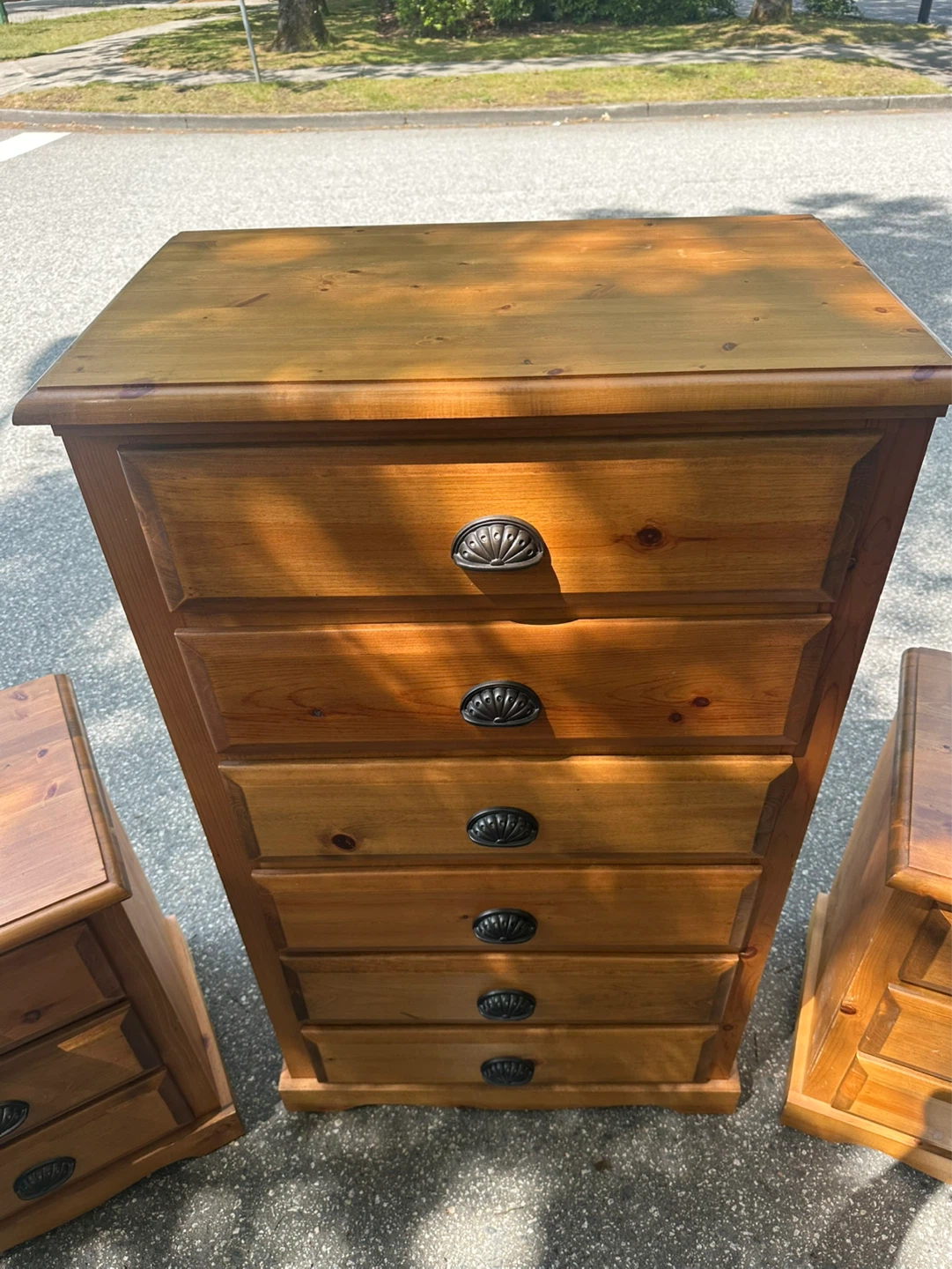 Solid wood dresser *FREE DELIVERY - photo 4