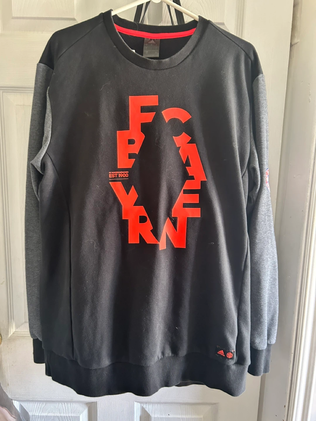 FC Bayern München Crewneck Sweatshirt