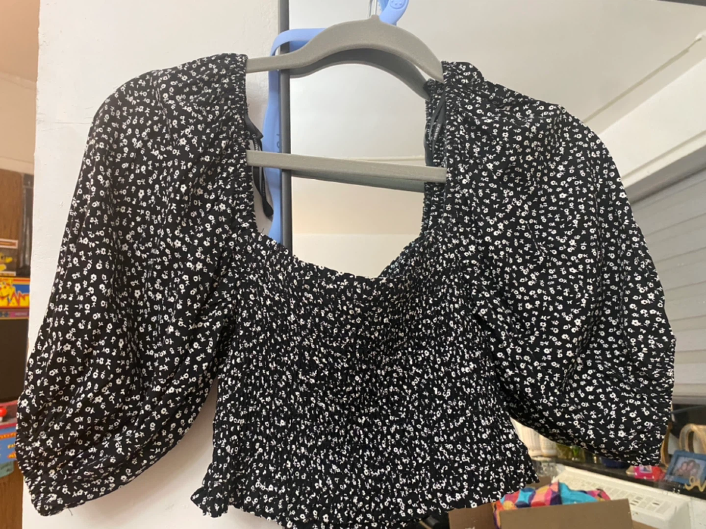 Shoulder off the shoulder blouse size small