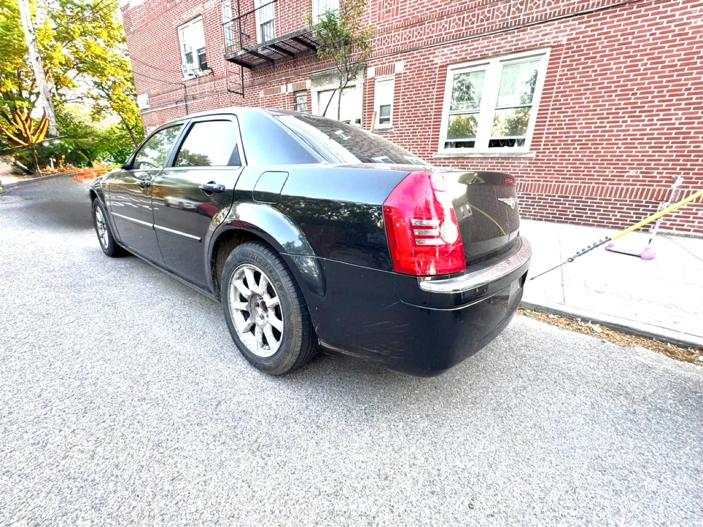 2009 Chrysler 300 Limited - photo 5