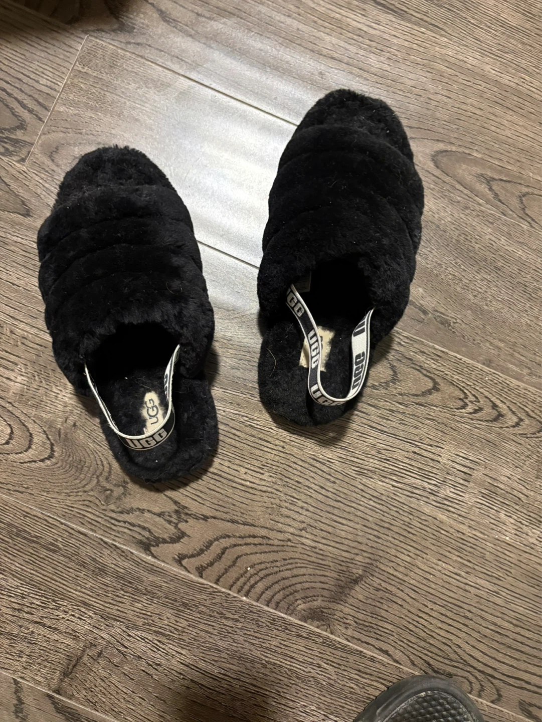 UGG Fluff Yeah Slide Slippers Black Size 7