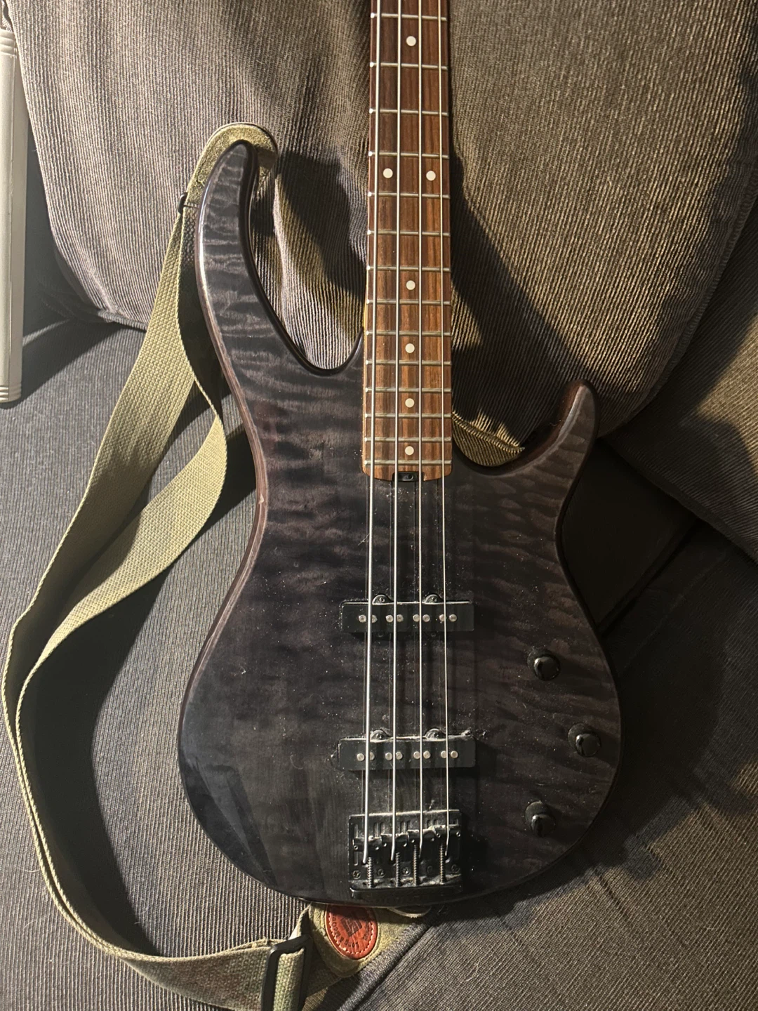 Peavey Millennium BXP Bass Guitar
