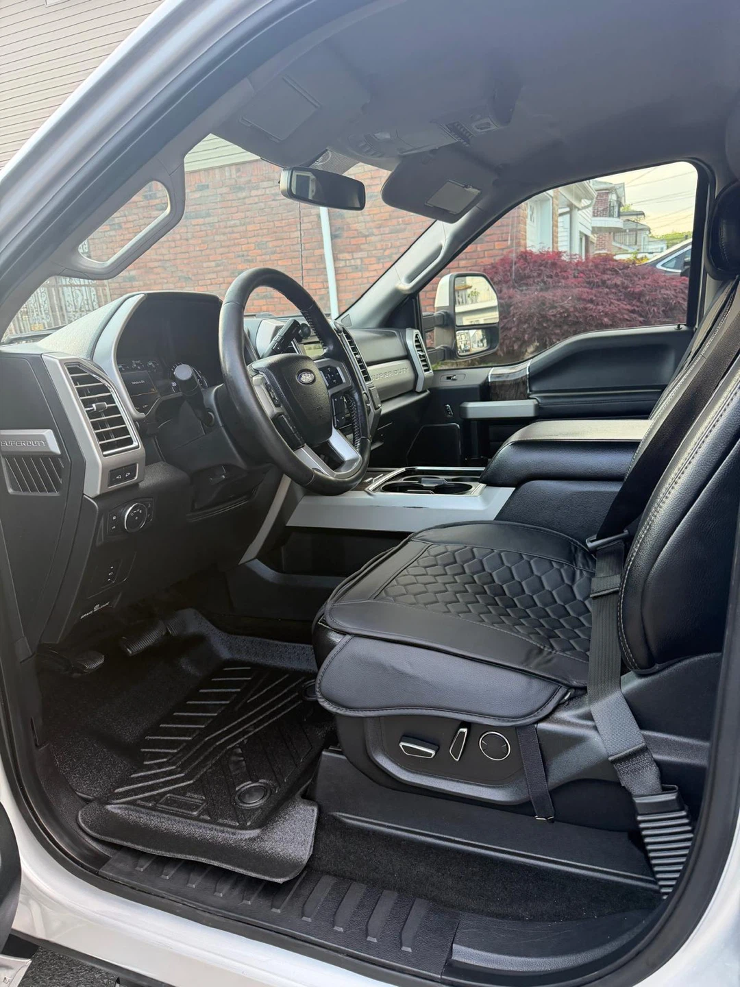 2017 Ford F-250 Super Duty Lariat 4x4 Crew Cab Pickup Truck - photo 5