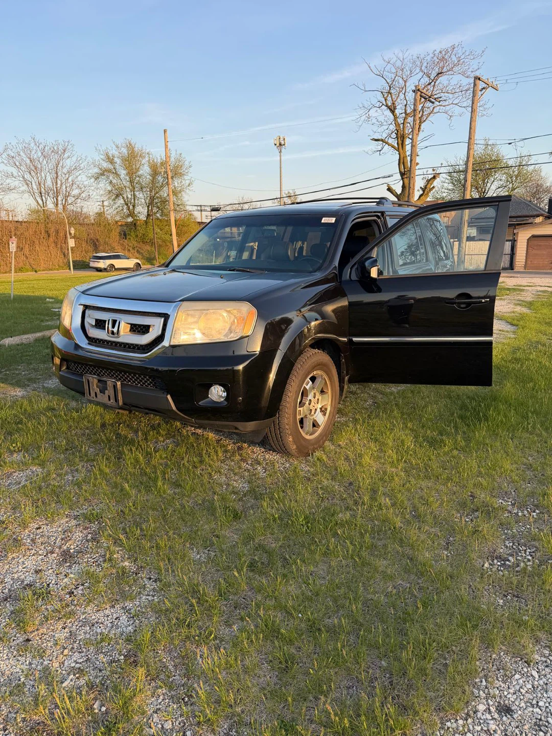 Black Honda Pilot Touring 4WD SUV 2011 - photo 3