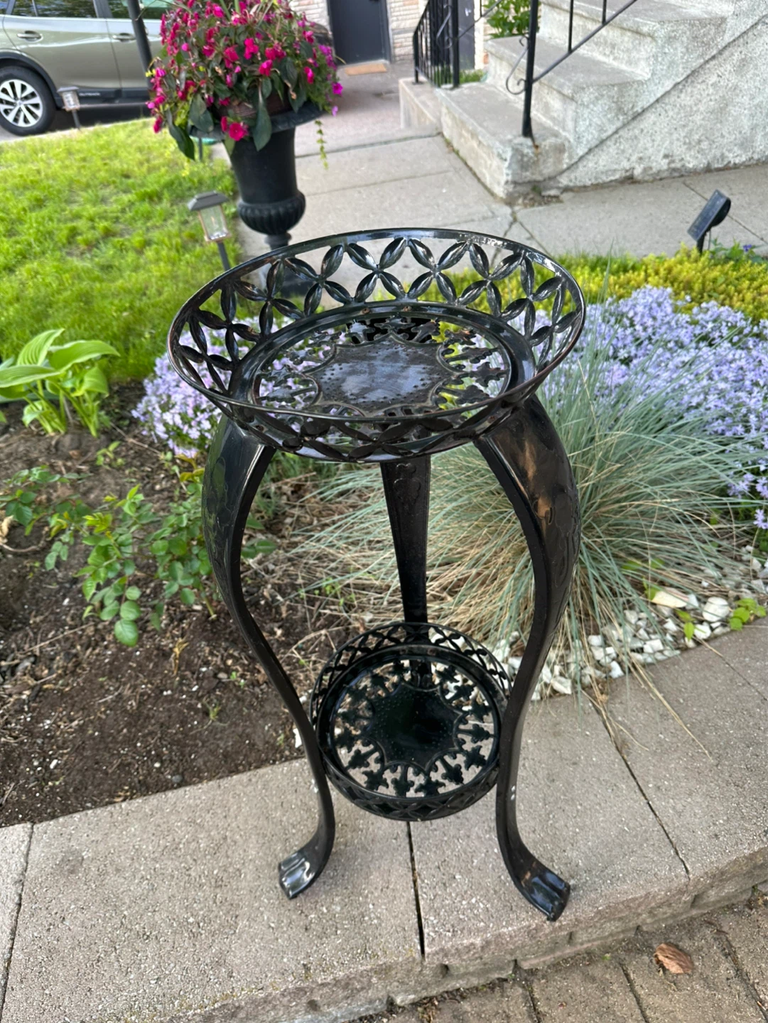 Black Metal Plant Stand