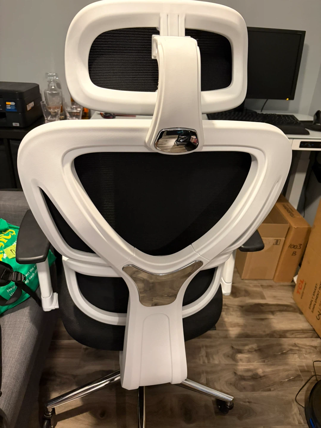 Ergonomic Mesh Office Chair - photo 2