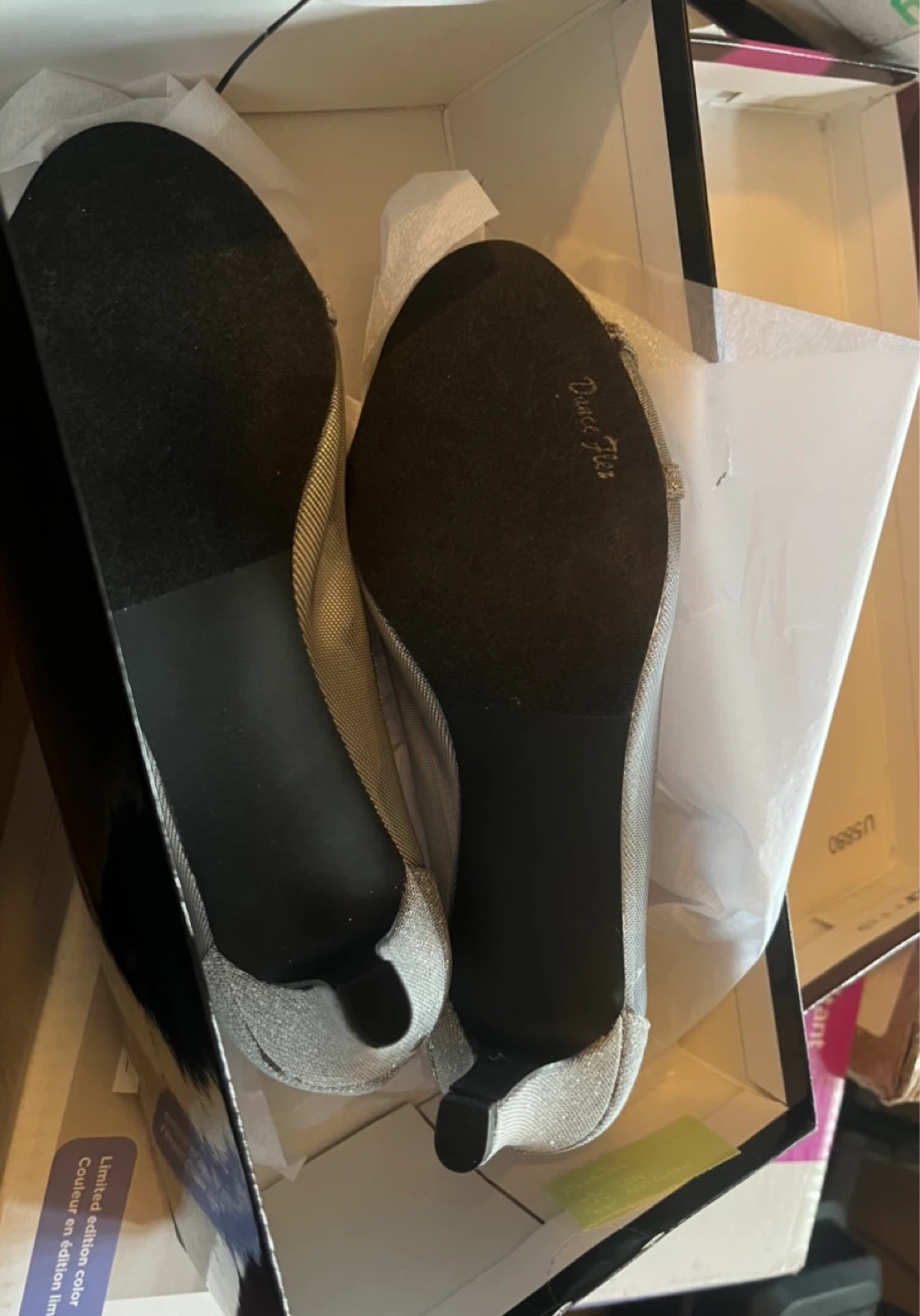 Easy Street Picaboo Peep Toe evening Pumps Sandals SZ 6.5 silver - photo 5