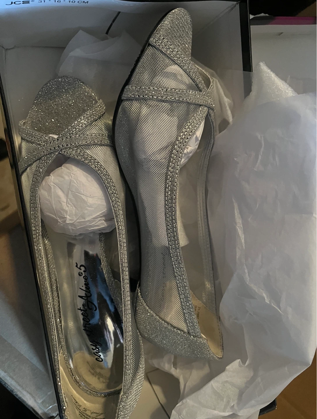 Easy Street Picaboo Peep Toe evening Pumps Sandals SZ 6.5 silver - photo 2