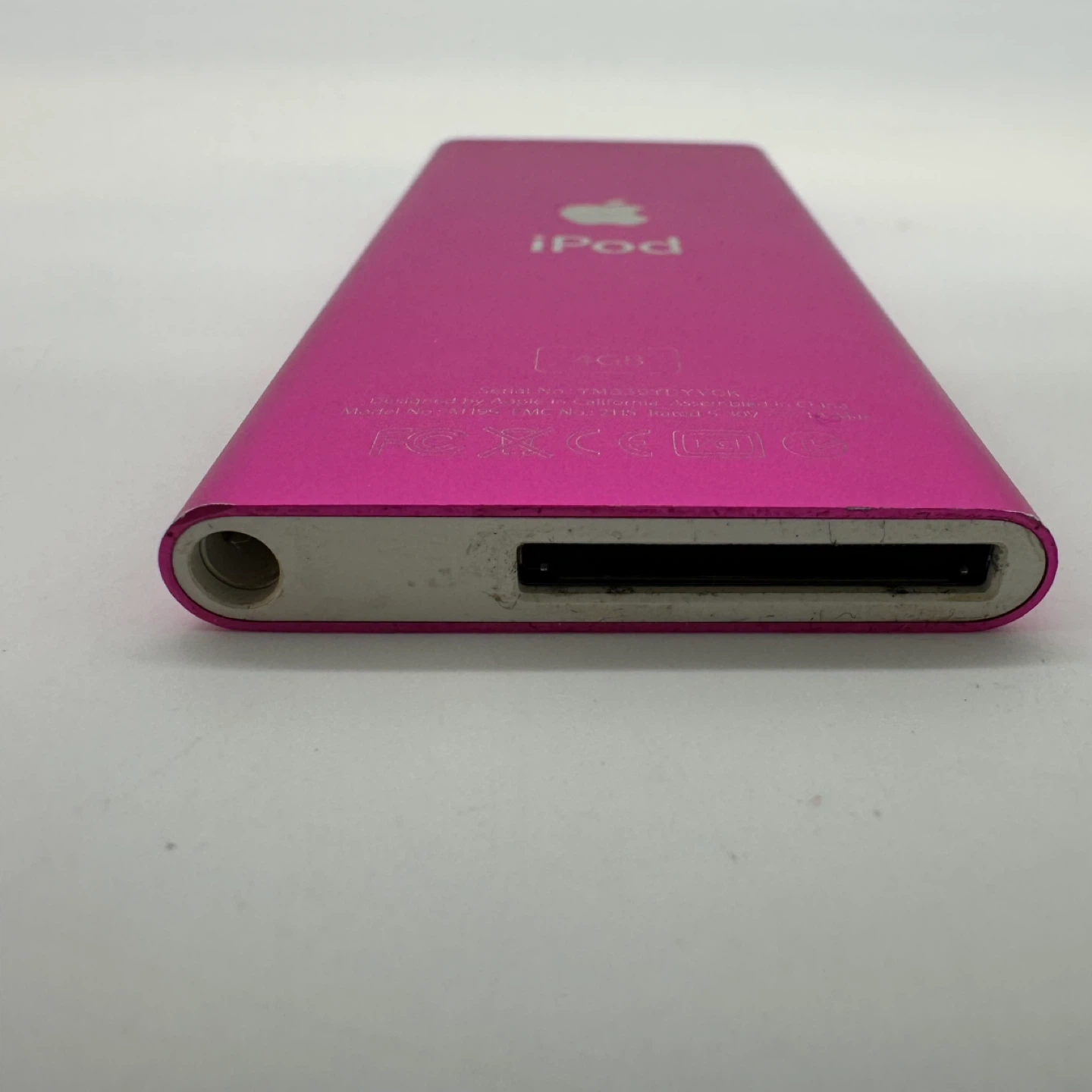 Pink Apple iPod Nano 4th Gen 4GB needs battery replacement - photo 4