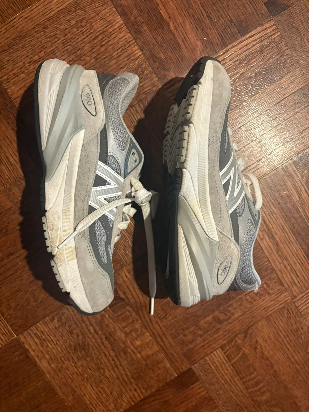 New Balance 990v6 Grey Running Shoes - photo 3